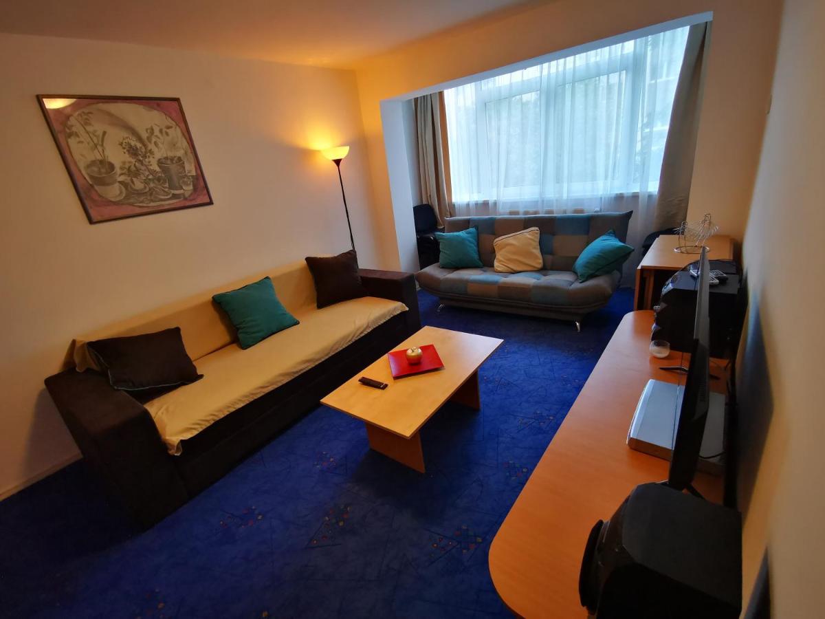 Ferienwohnung Apartament Langa Castan Azuga Exterior foto