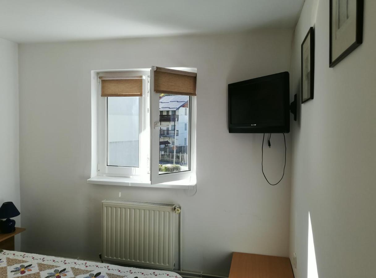 Ferienwohnung Apartament Langa Castan Azuga Exterior foto